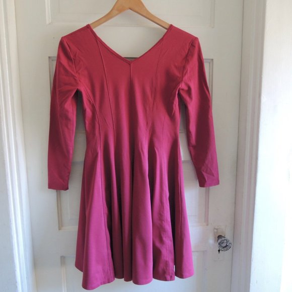 Anthropologie Dark Pink Stretchy Seamed 3/4 Sleeve Mini Dress M/S - Picture 7 of 11